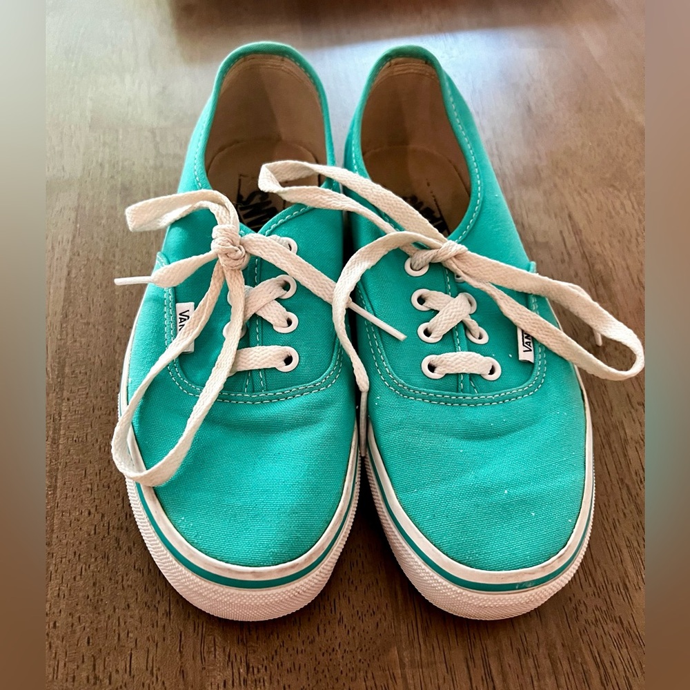 Vans Teal Classic Lace Up Sneakers, Size 7 EUC